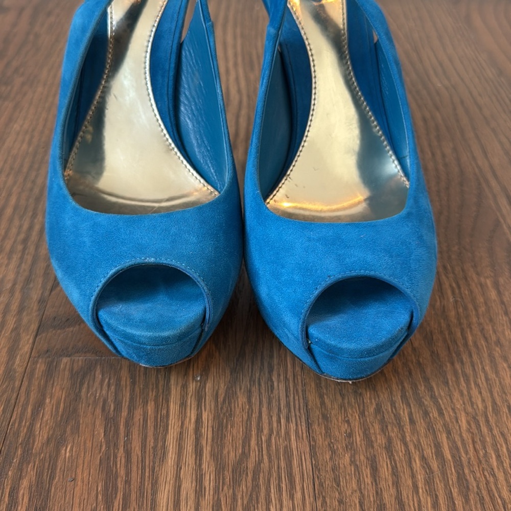 Gucci Turquoise Slingback Stilettos - Size 37.5 - Pristine Condition - Picture 8 of 8
